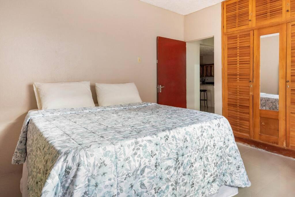 הוילה Boscobel Fully Ac 2Br, 5 Mins From Ian Fleming Int Airport מראה חיצוני תמונה